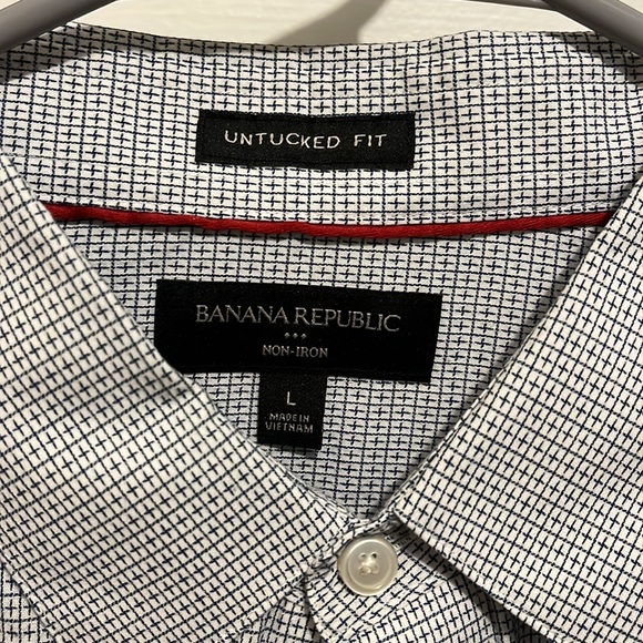 Banana Republic Button Down - Picture 2 of 4